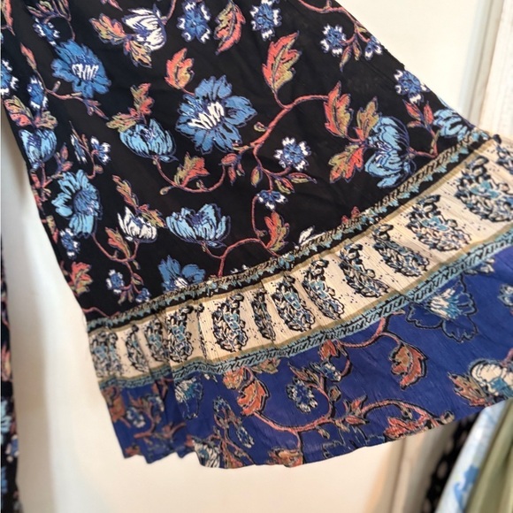 Angie Floral Flare Sleeve Blue Ruffle Smocked Boho Cottagecore Dress Size M - Picture 7 of 16